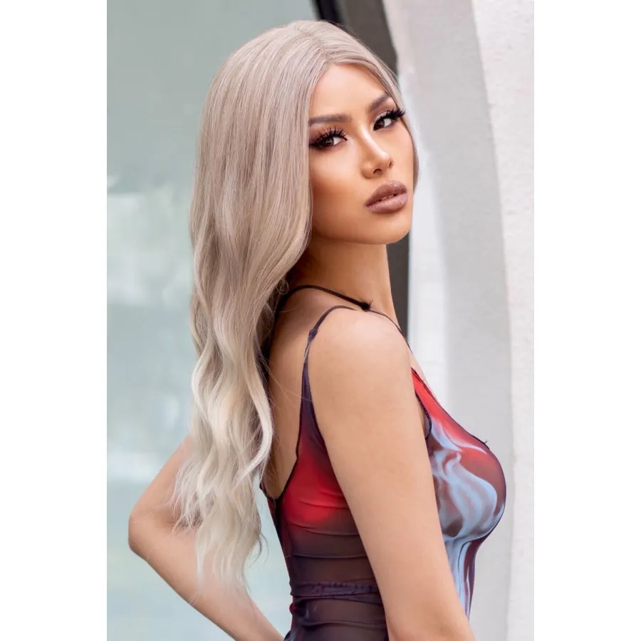 13*2" Lace Front Wigs Synthetic Long Wave 24" 150% Density in Medium Blonde Highlights