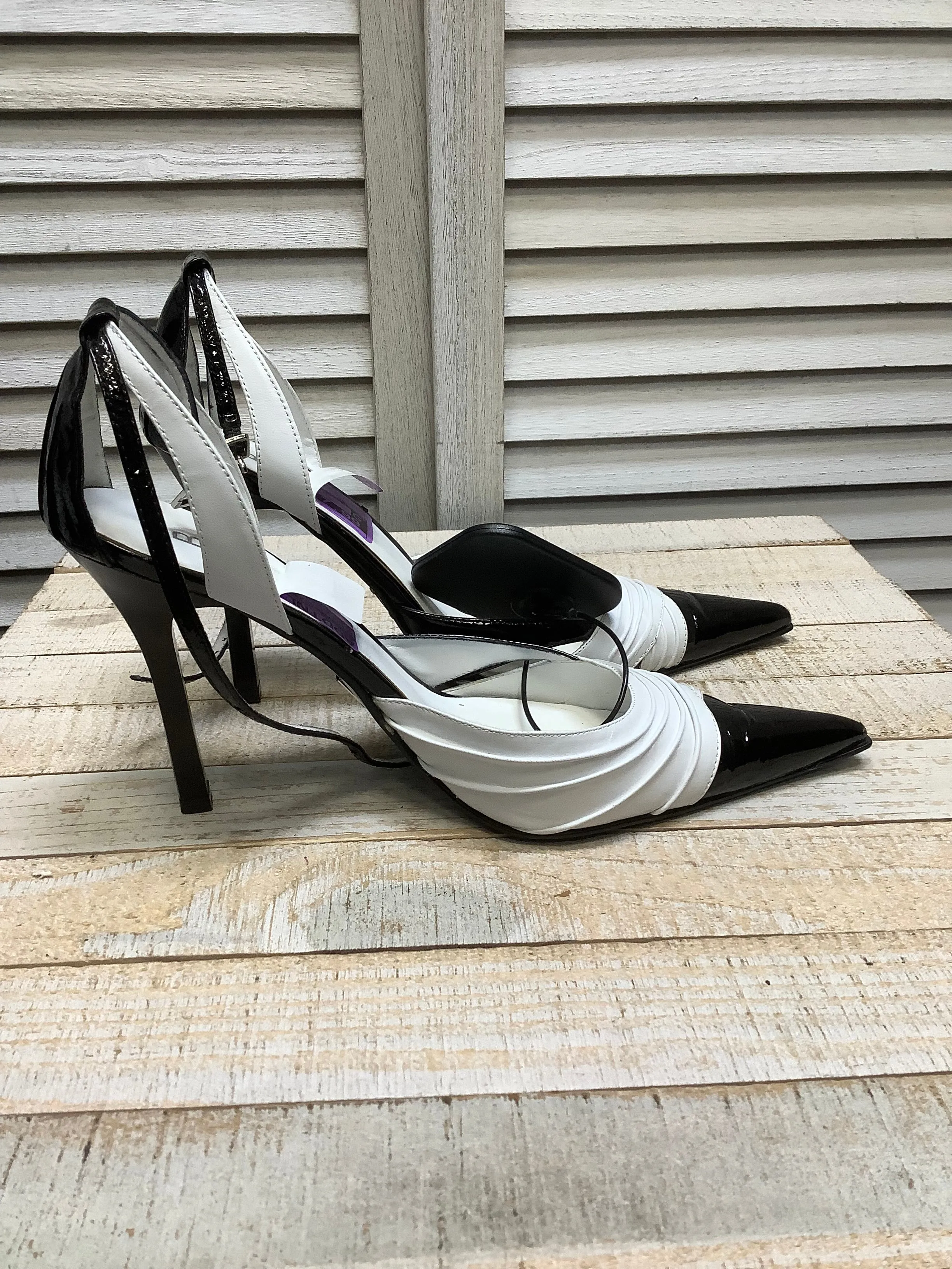 Black & White Shoes Heels Stiletto Bakers Shoes, Size 7.5