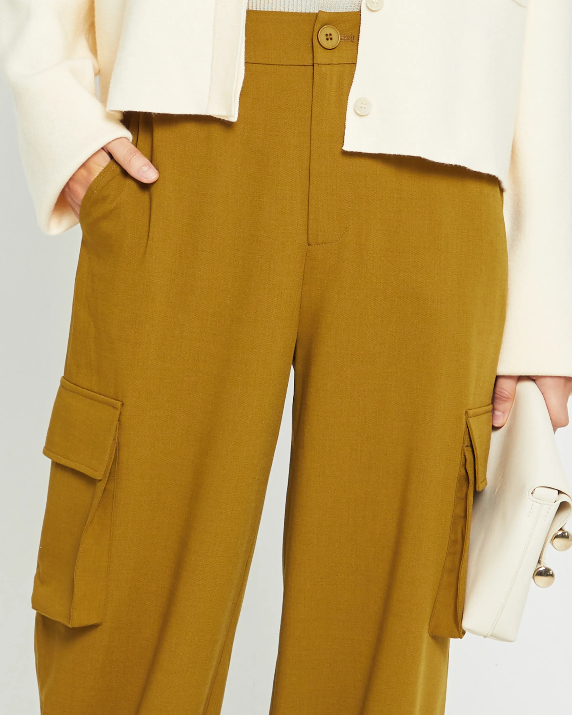 Cornelia Pant