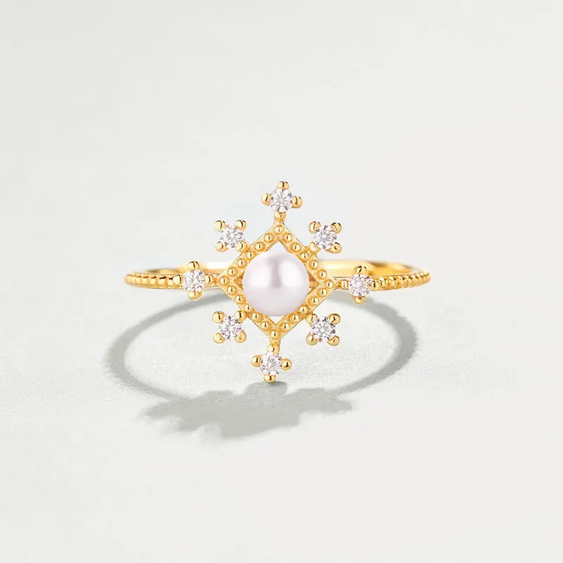 Gold Snowflake Pearl Ring