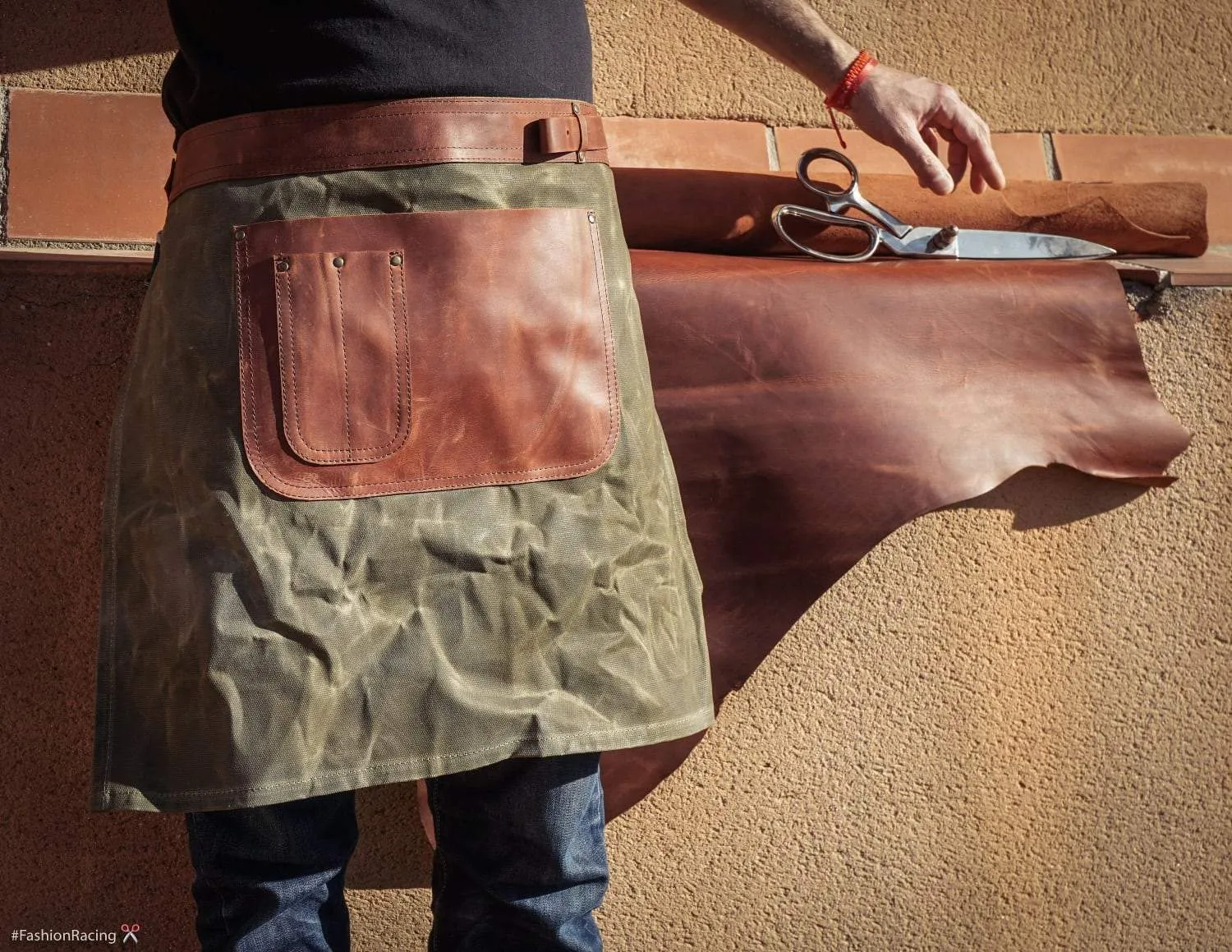 Half Waist Apron | Combination of Waxed Canvas & Leather | Handmade