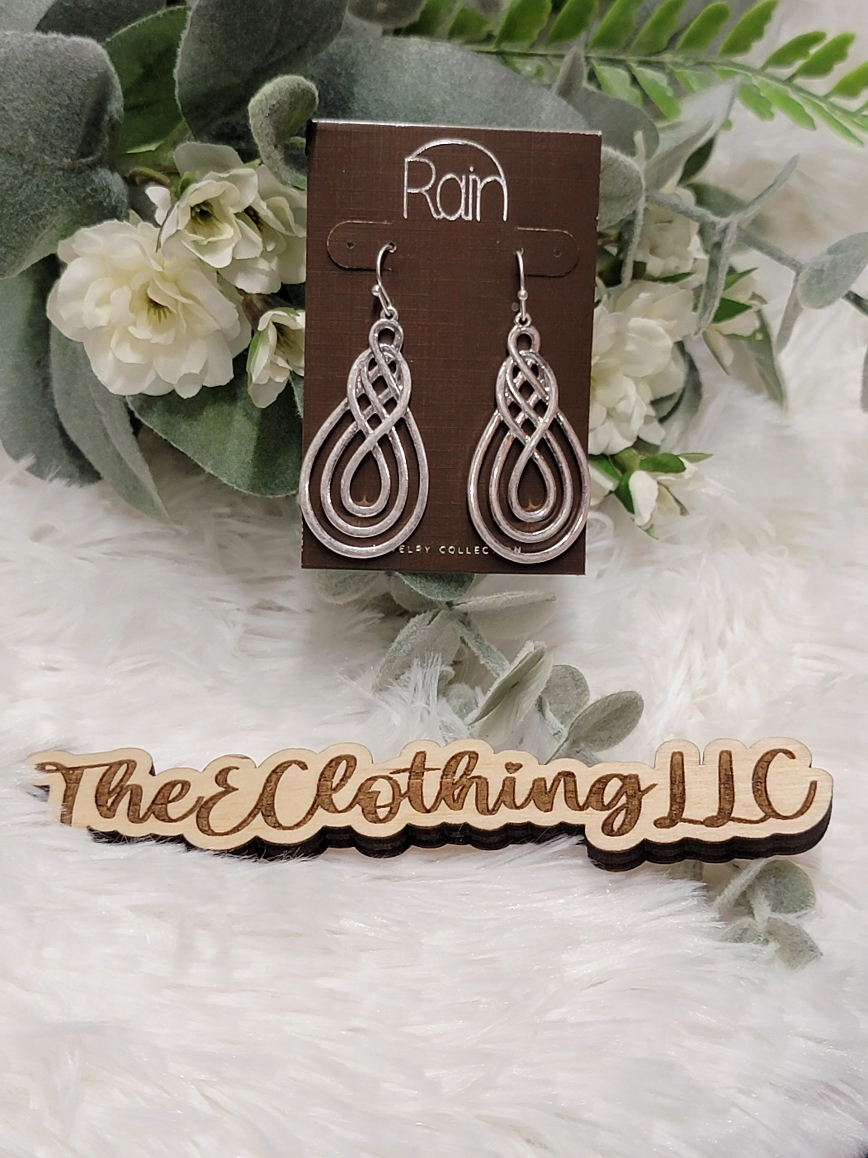 Rain - Silver Celtic Infinity Twist Earring