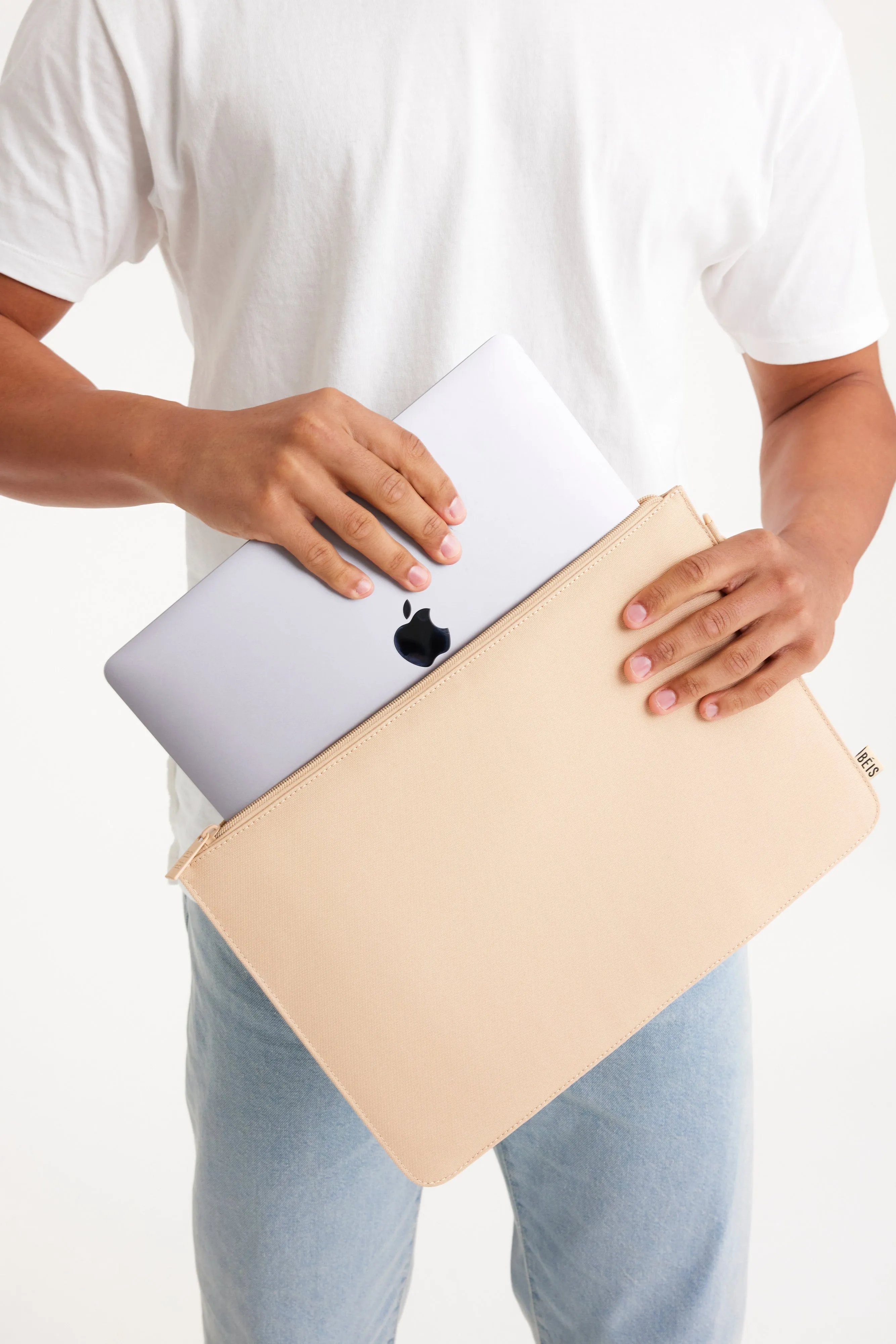 The BISics Laptop Pouch in Beige